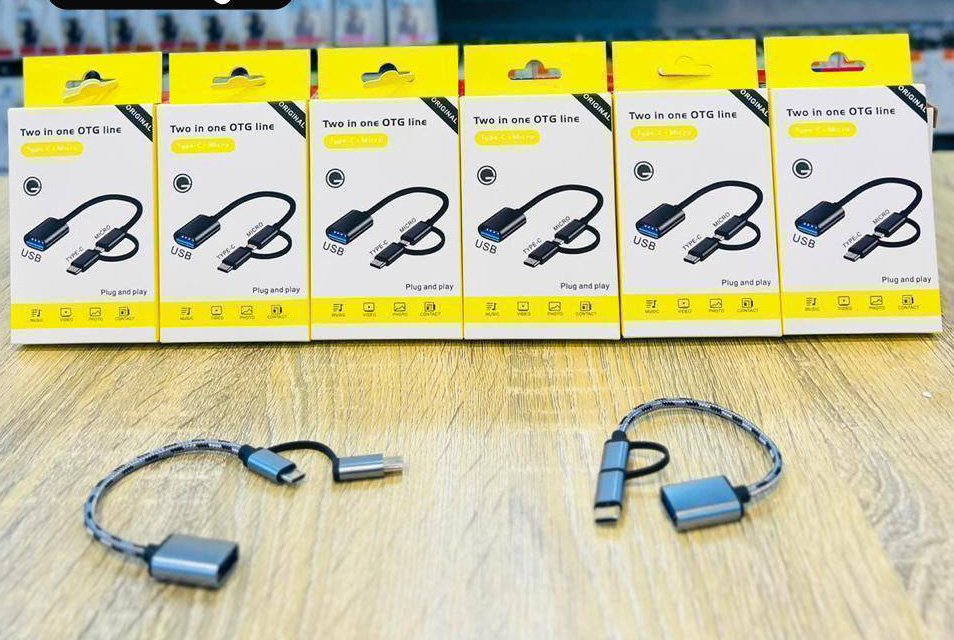 otg 2-1 اوتوجى باكيت اصفر كابل OTG ثنائي الاتجاه Type-C وMicro USB إلى USB 3.0 - الصورة 1
